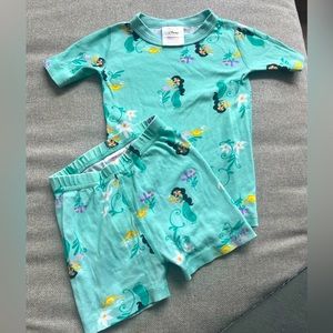 Hanna Andersson Disney Collection short pajama set, size 100 (4)